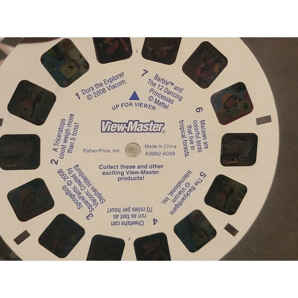 Vintage Classic Red 3D View-Master w/ Marine Life And 2008‎ Mixed Reel